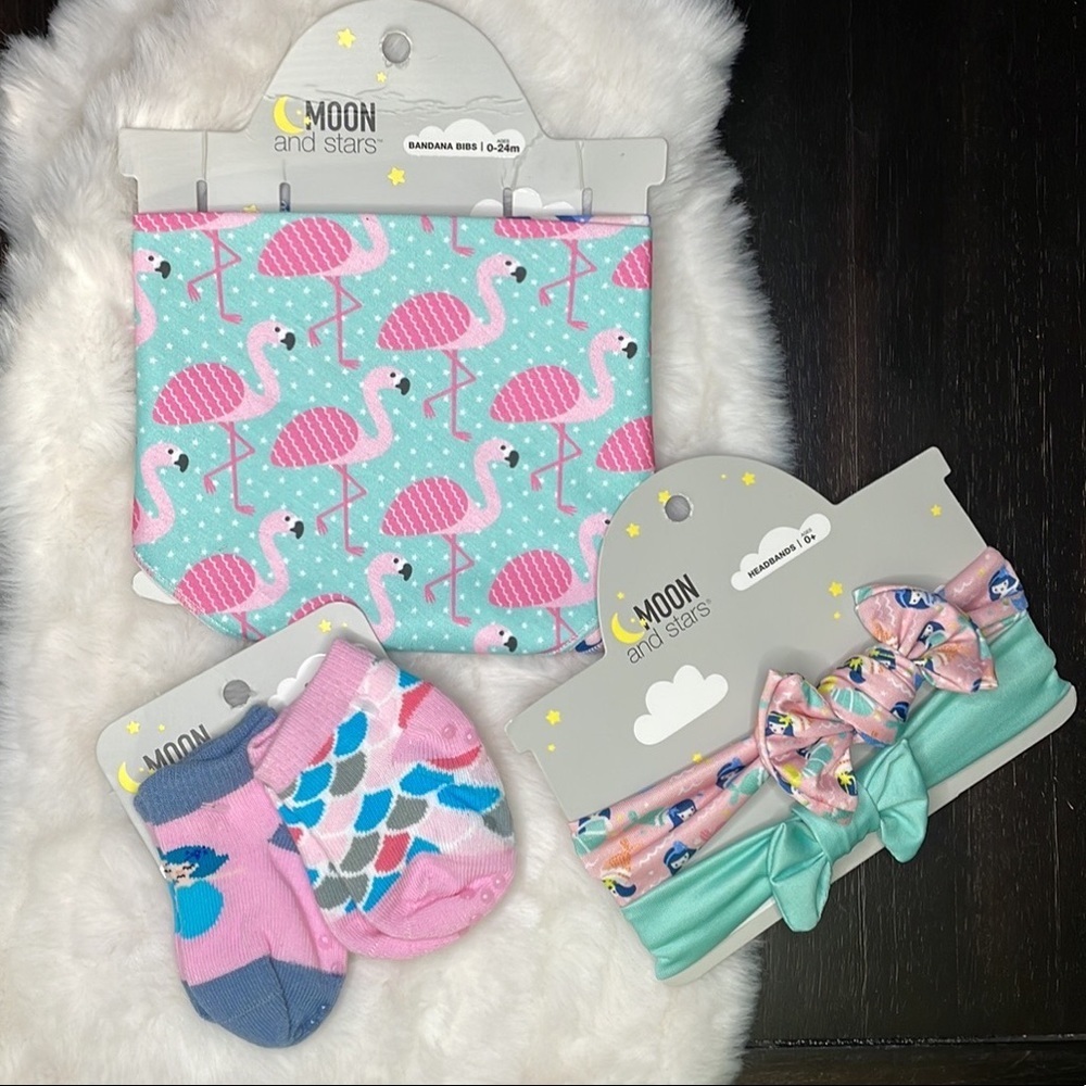 MOON and stars Bandana Bibs, Headbands and Socks Sz 6-18 Months